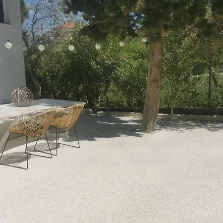 빌라 Maison Des Oliviers Afythos 9 Personnes 4chambres Piscine Privee